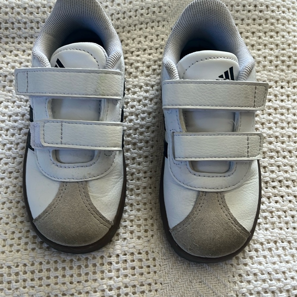 The Kids' Adidas Court 3.0
